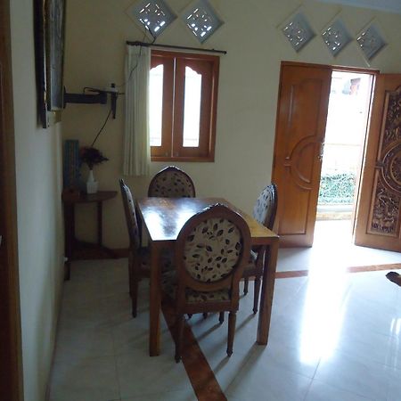 Kerobokan The Reinhold Guesthouse Bali מראה חיצוני תמונה