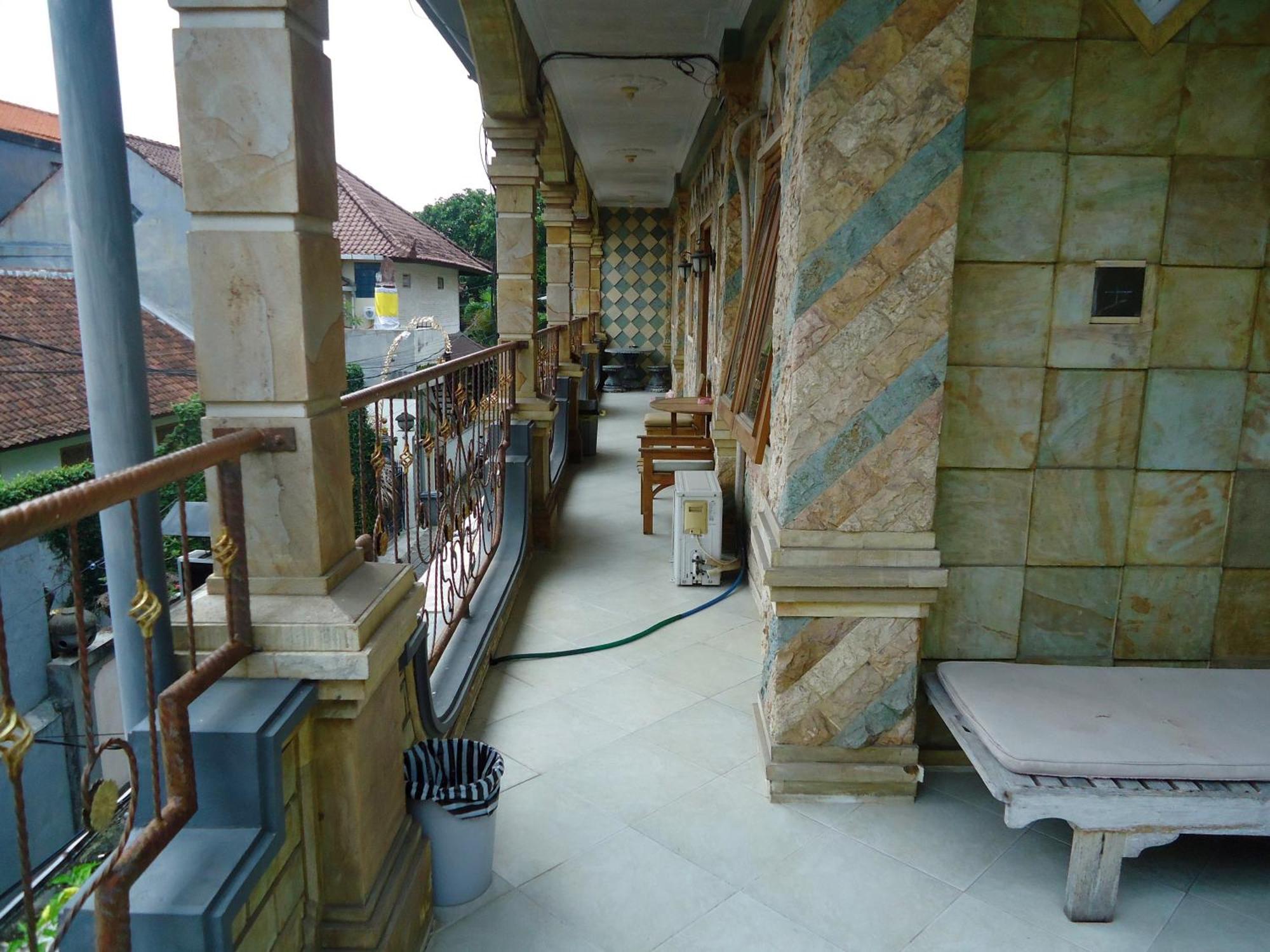 Kerobokan The Reinhold Guesthouse Bali מראה חיצוני תמונה