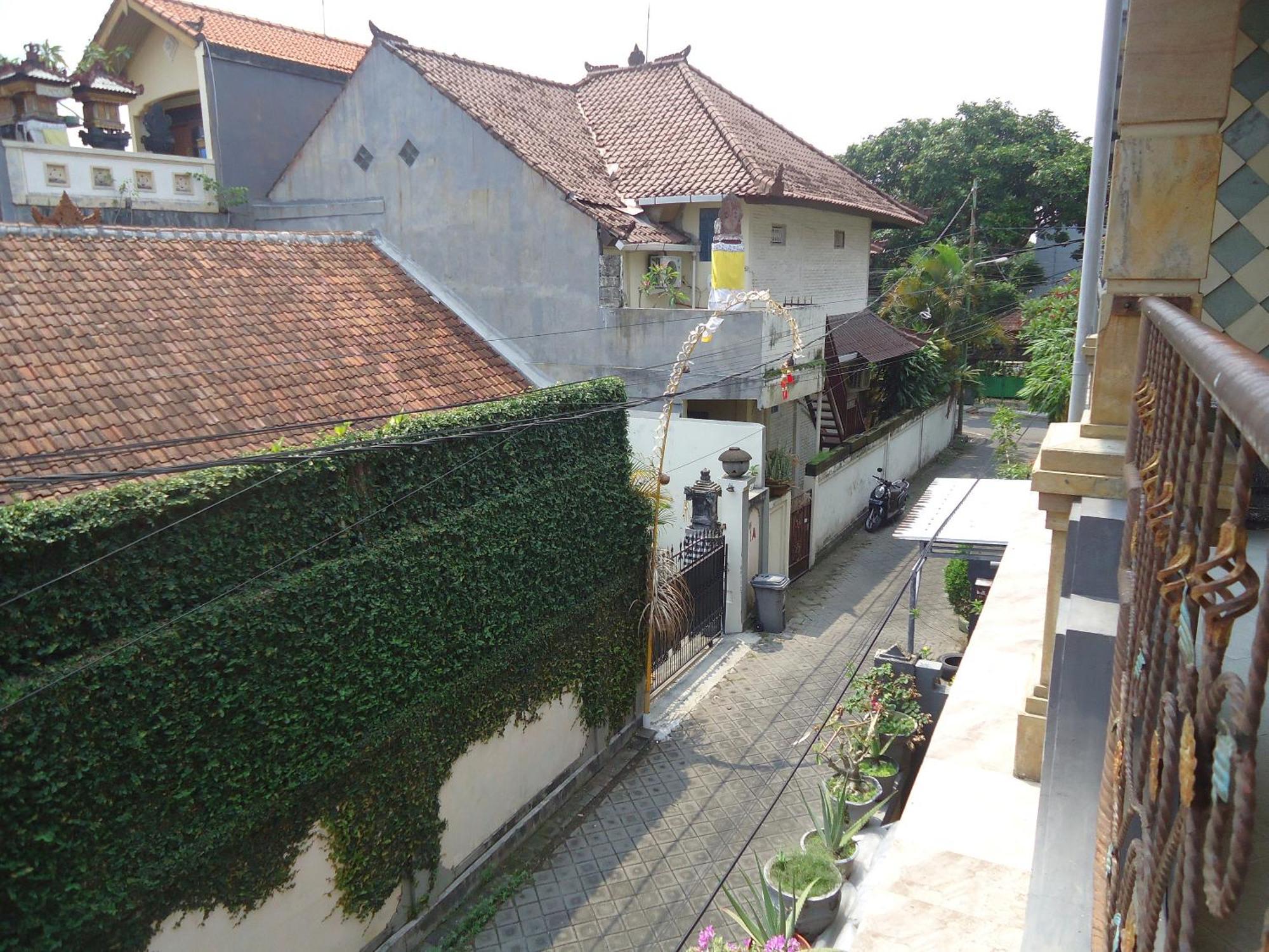 Kerobokan The Reinhold Guesthouse Bali מראה חיצוני תמונה